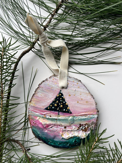 Northern Light Ornament #2