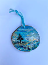 Silver & Gold Ornament #21
