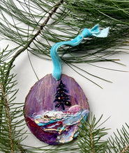 Northern Light Ornament #10