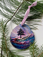 Northern Light Ornament #11