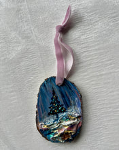 Northern Light Ornament #29