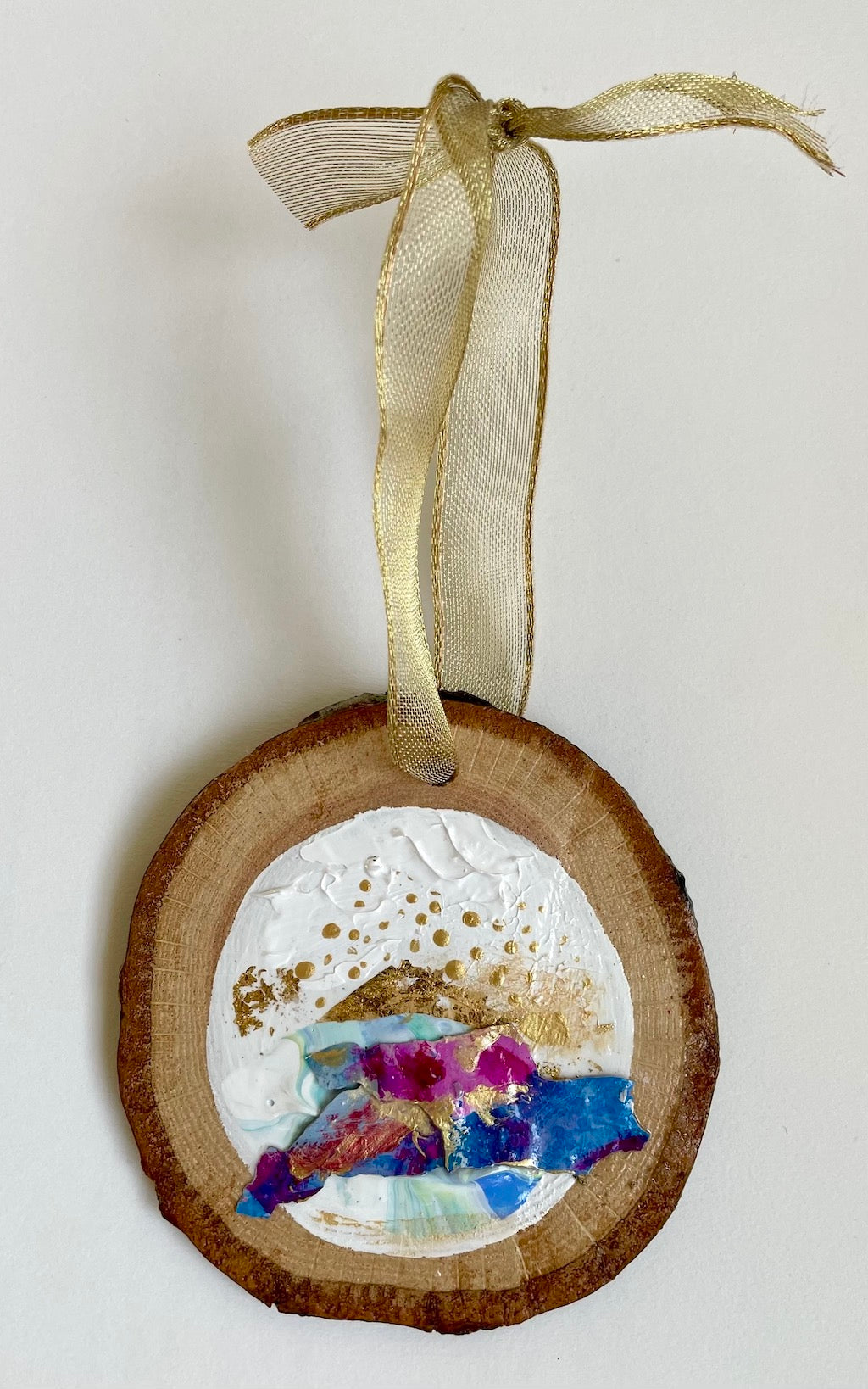 Textured Cheer Ornament No. 9