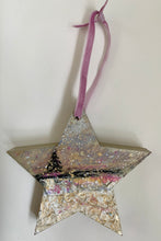 Wonderland Ornament #16