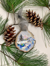 Wonderland Ornament #17