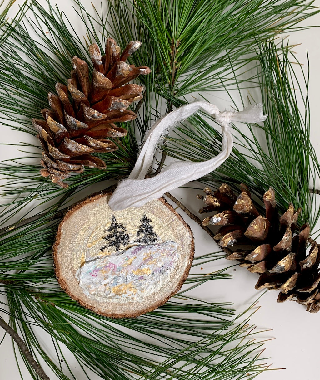 Wonderland Ornament #21